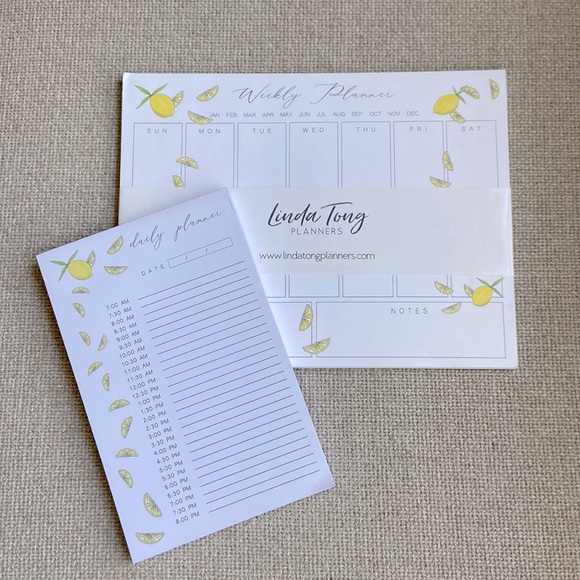 NWT Linda Tong Planner | Weekly Planner + Hourly Planner (Lemon Print) - Picture 2 of 4